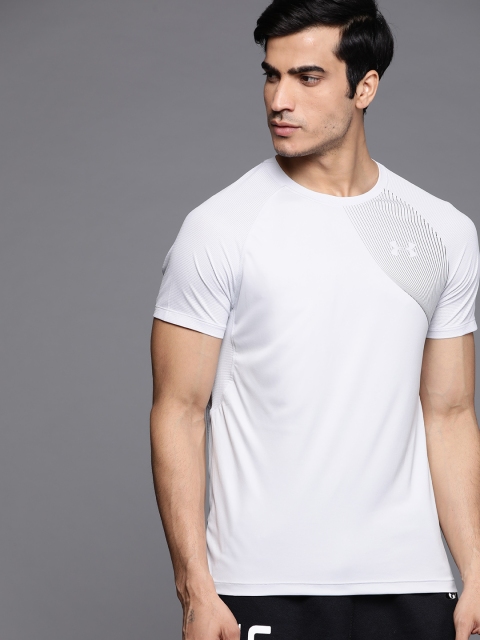 

UNDER ARMOUR Men Grey Qualifier Iso-Chill Running Sports T-shirt