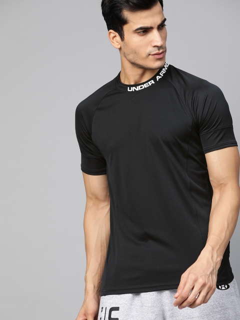 

UNDER ARMOUR Men Black Solid Challenger III Training T-Shirt