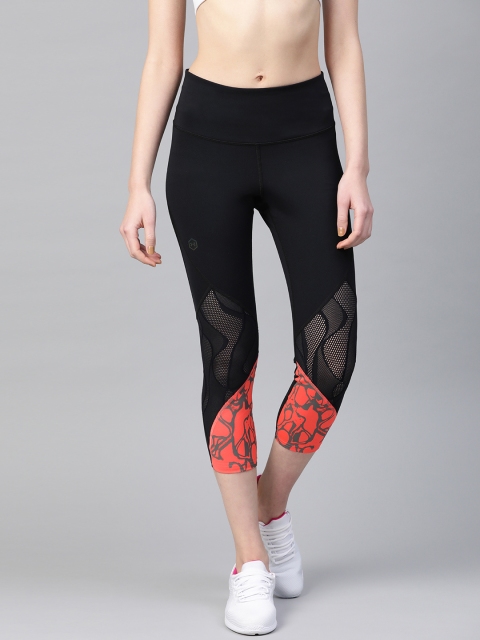 

UNDER ARMOUR Women Black Rush Vent Iridescent Graphic Print Detail 3/4th Tights