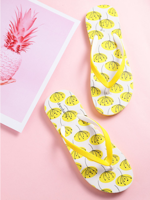 

DressBerry Women Yellow & White Printed Thong Flip-Flops