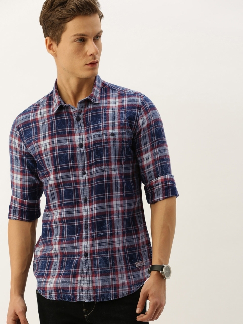 

Flying Machine Men Blue & Red Slim Fit Checked & Faded Casual Shirt
