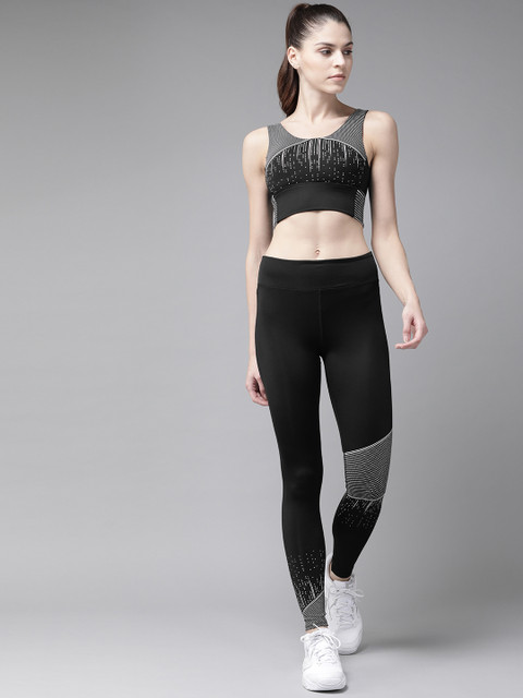 

VOXATI Women Black & White Printed Sports Bra & Tights Gym Yoga Training Set