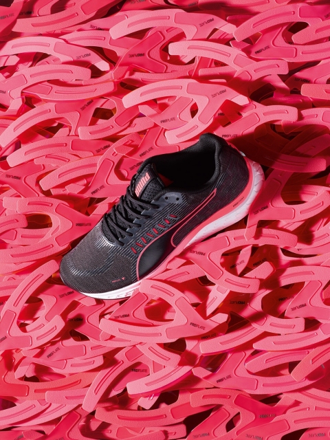 

Puma Women Speed Sutamina Black Mesh Running Shoes