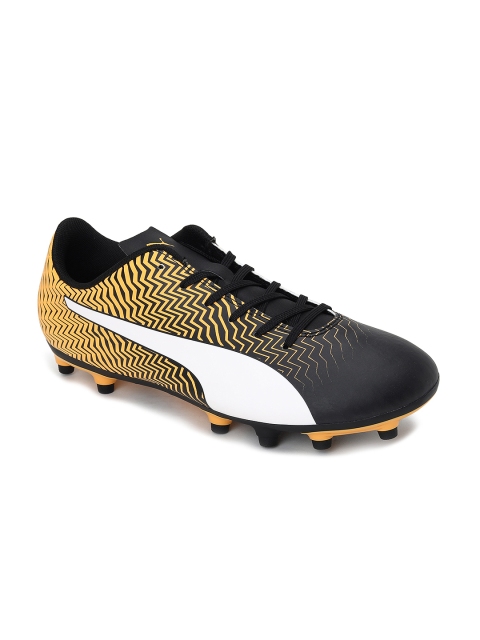 

Puma Men Yellow Football Shoes
