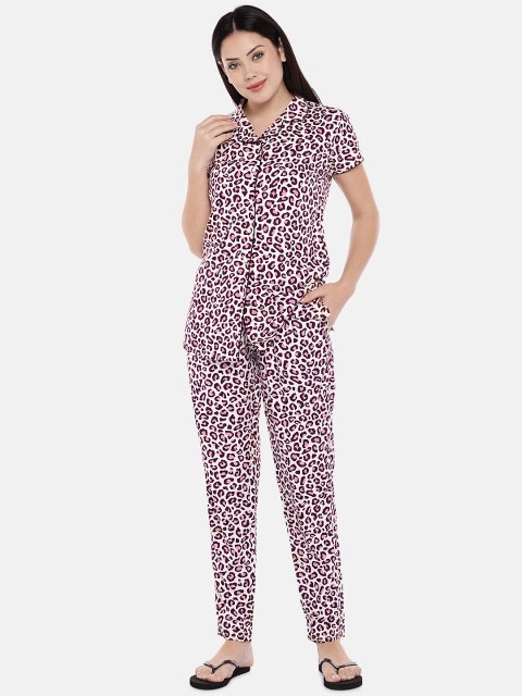 

Sweet Dreams Women Peach-Coloured & White Printed Night suit