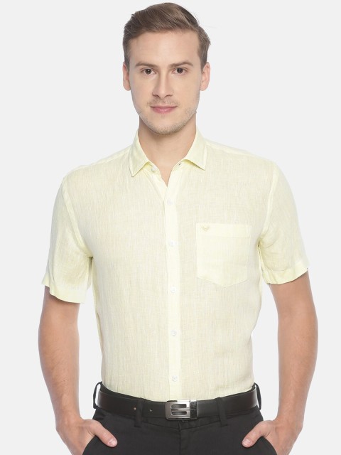 

Linen Club Men Yellow Regular Fit Solid Sustainable Formal Shirt