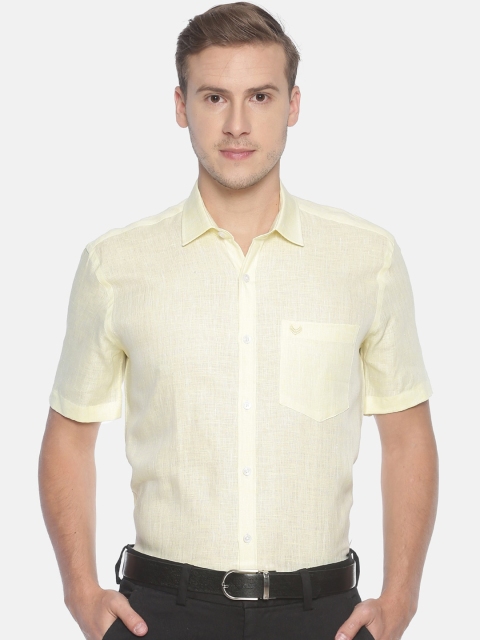 

Linen Club Men Yellow Regular Fit Solid Sustainable Formal Shirt