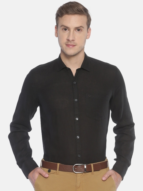 

Linen Club Men Black Regular Fit Solid Sustainable Formal Shirt