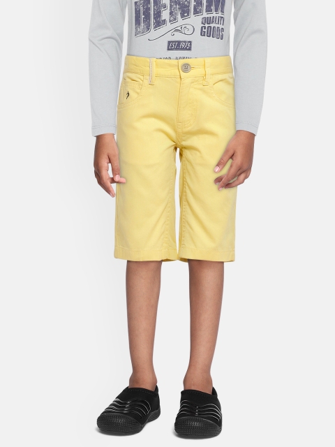 

Indian Terrain Boys Yellow Solid Cotton Regular Shorts