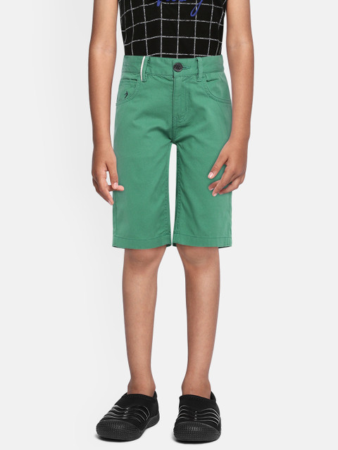 

Indian Terrain Boys Green Solid Cotton Regular Shorts