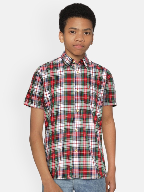

Indian Terrain Boys White & Red Regular Fit Checked Pure Cotton Casual Shirt