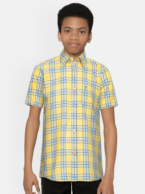 

Indian Terrain Boys Yellow & Blue Regular Fit Checked Pure Cotton Casual Shirt