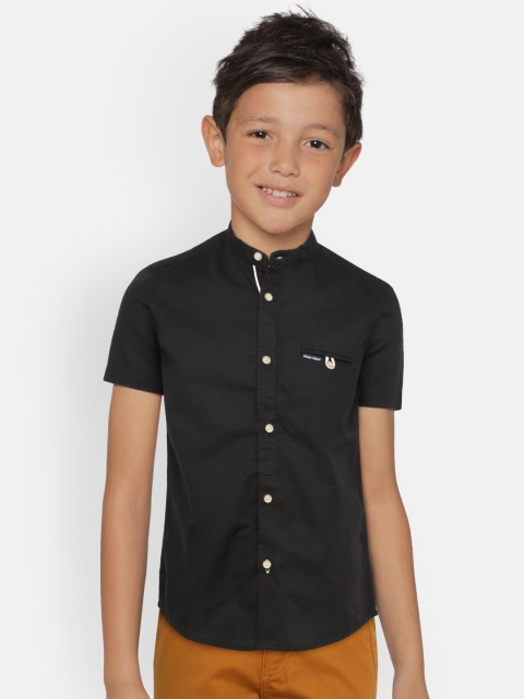 

Indian Terrain Boys Black Regular Fit Solid Casual Shirt