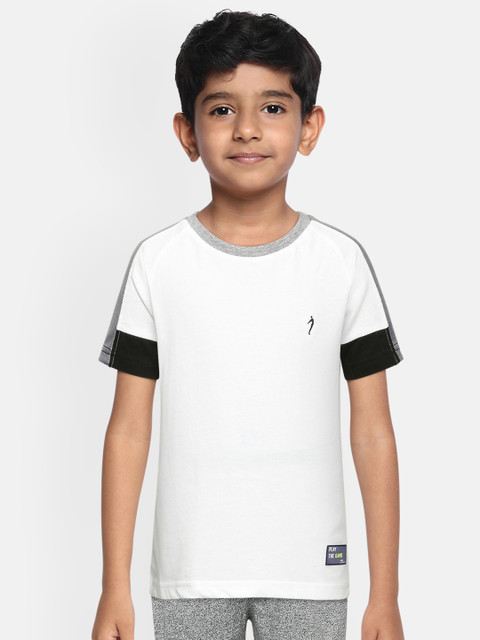 

Indian Terrain Boys White Printed Pure Cotton Round Neck T-shirt