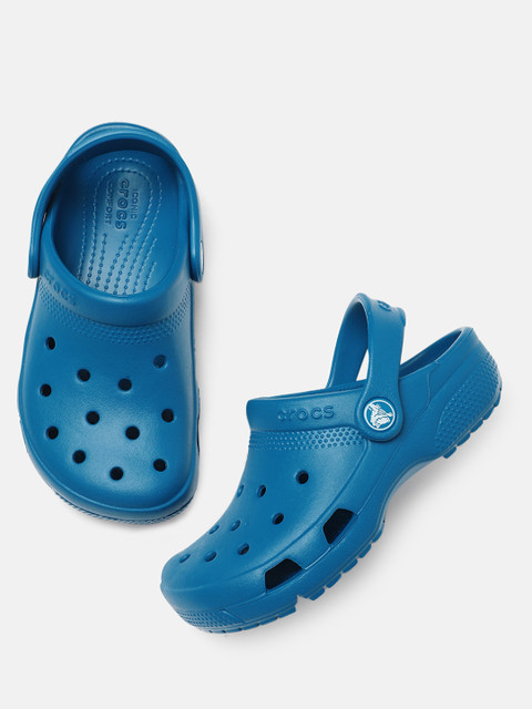 

Crocs Kids Blue Solid Coast Clogs