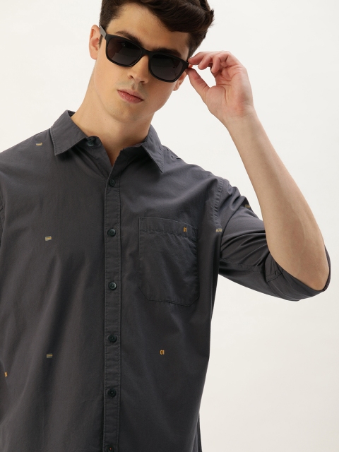 

SINGLE Men Charcoal Grey Slim Fit Printed Casual Shirt