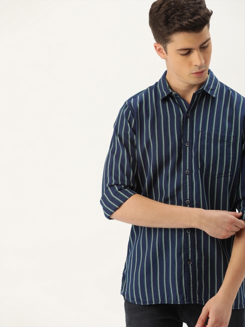 

SINGLE Men Navy Blue & White Slim Fit Striped Casual Shirt