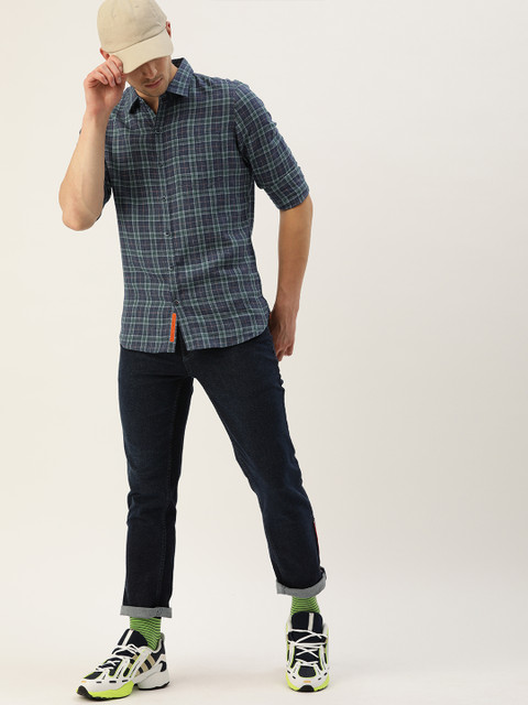 

SINGLE Men Blue & Green Checked Slim Fit Casual Shirt