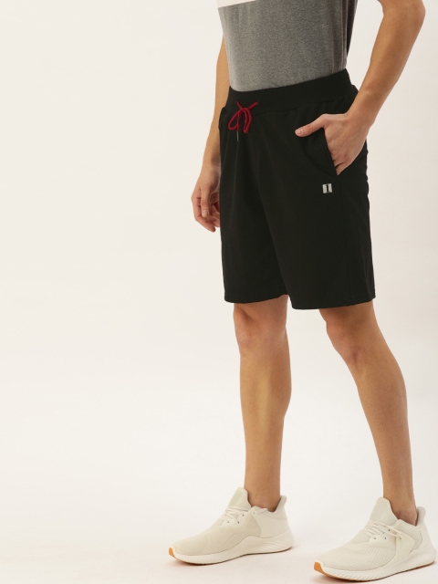 

SINGLE Men Black Solid Slim Fit Regular Shorts