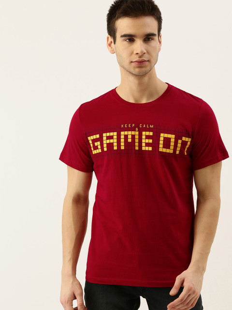 

SINGLE Men Red Printed Slim Fit Round Neck T-shirt