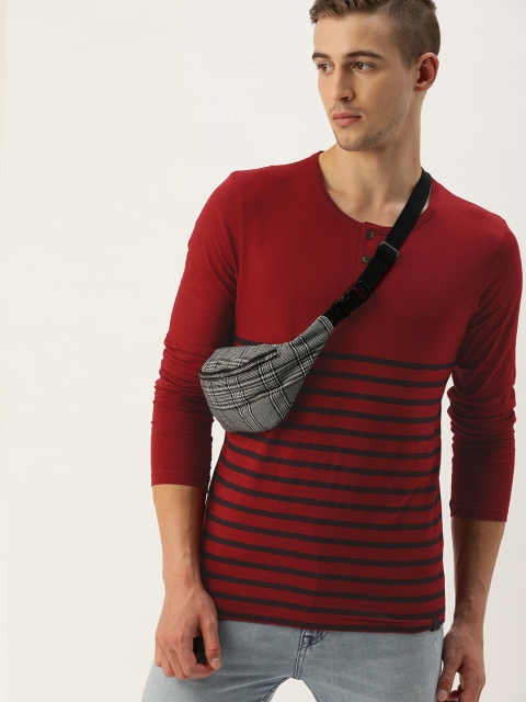 

SINGLE Men Red & Navy Blue Striped Slim Fit Henley Neck T-shirt