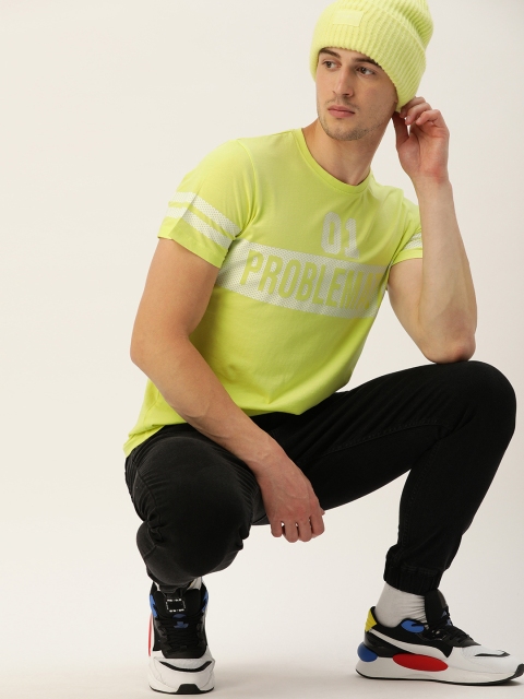 

SINGLE Men Lime Green Printed Slim Fit Round Neck T-shirt