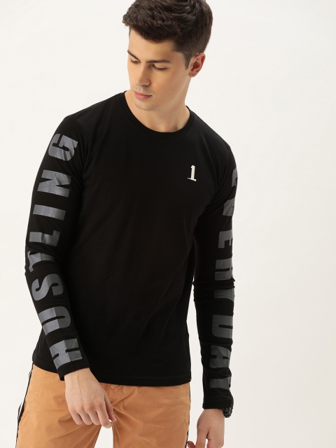 

SINGLE Men Black Solid Slim Fit Round Neck T-shirt With Printed Detail