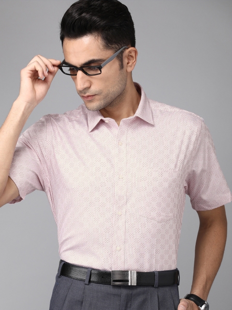 

Park Avenue Men Pink & Red Regular Fit Self Design Formal Shirt