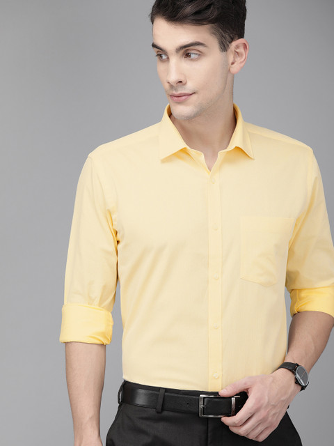 

Park Avenue Men Yellow & White Slim Fit Self Design Formal Shirt
