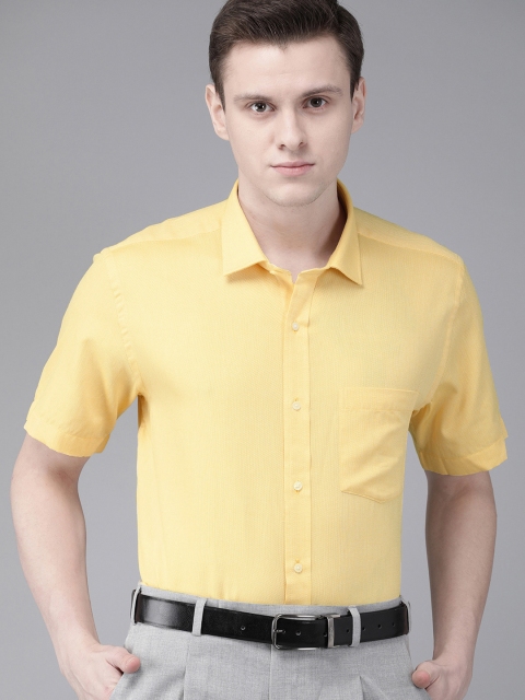 

Park Avenue Men Yellow Regular Fit Self Design Formal Shirt