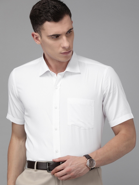 

Park Avenue Men White Regular Fit Solid Formal Shirt