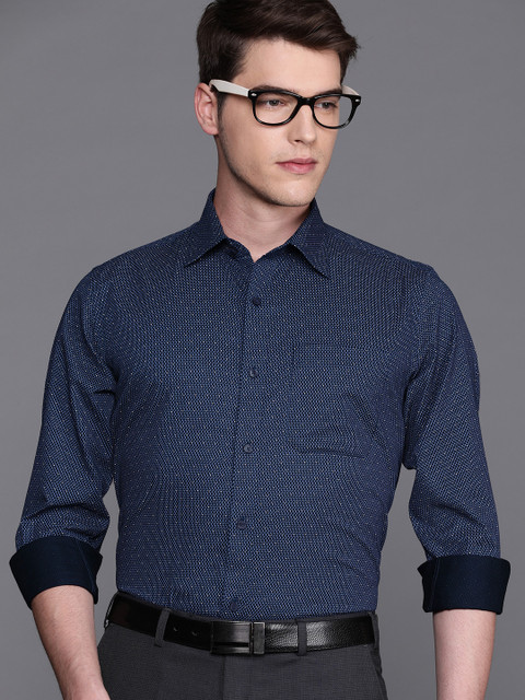 

Raymond Men Blue Contemporary Fit Printed Formal Shirt