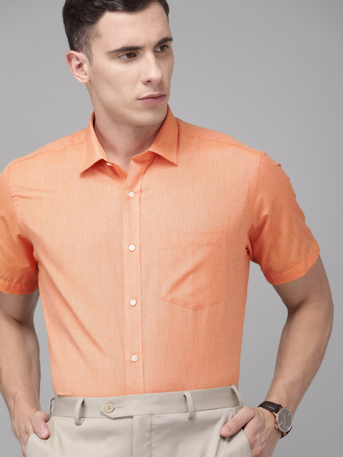 

Park Avenue Men Orange Regular Fit Solid Party Shirt