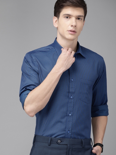 

Park Avenue Men Blue & Black Regular Fit Checked Party Shirt