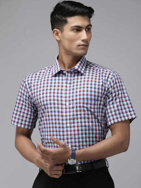 

Park Avenue Men White & Blue Regular Fit Checked Formal Shirt