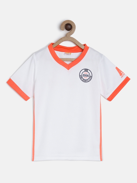 

Aomi Boys White Solid V-neck T-shirt