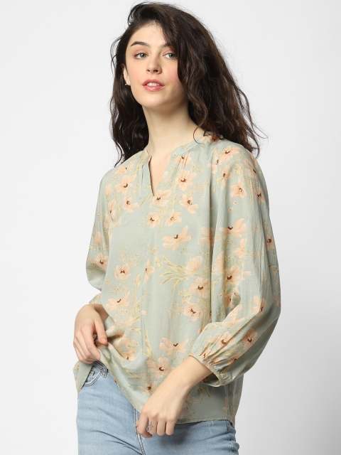 

ONLY Women Green & Peach-Coloured Floral Printed Top