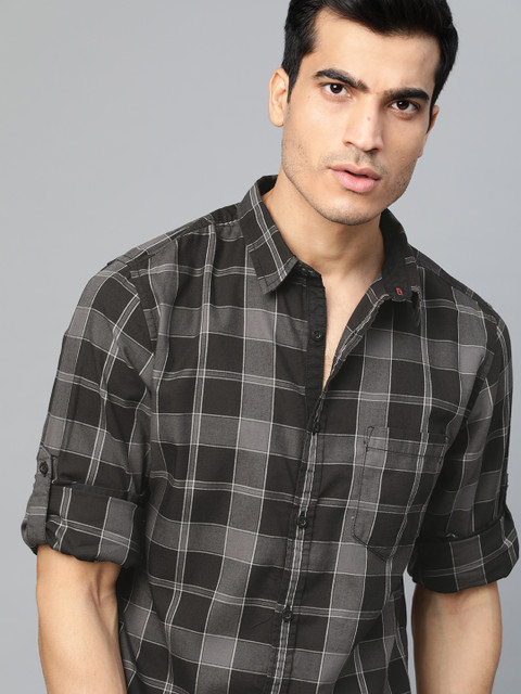 

Roadster Men Black & Charcoal Grey Regular Fit Checked Casual Shirt