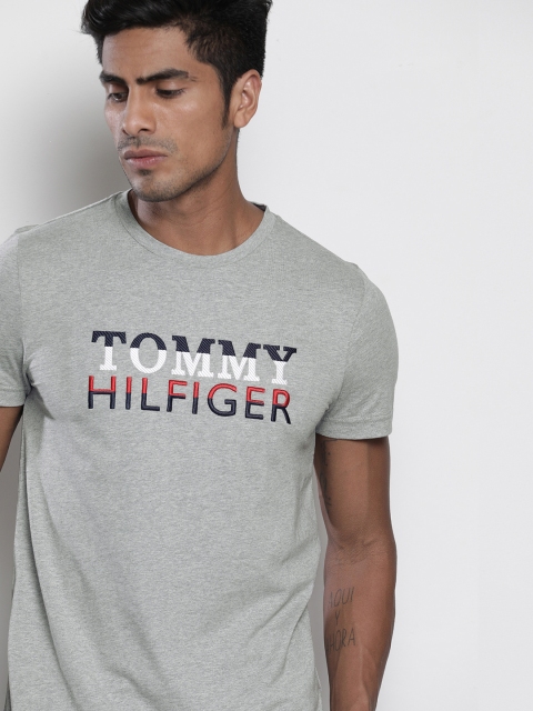 

Tommy Hilfiger Men Grey Printed Round Neck T-shirt