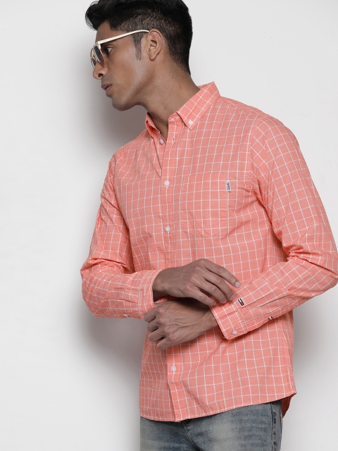 

Tommy Hilfiger Men Coral Red & White Regular Fit Checked Casual Shirt