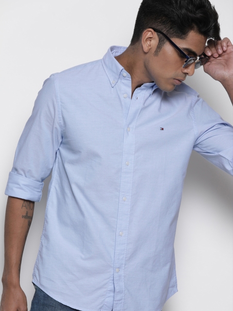 

Tommy Hilfiger Men Blue Regular Fit Solid Casual Shirt