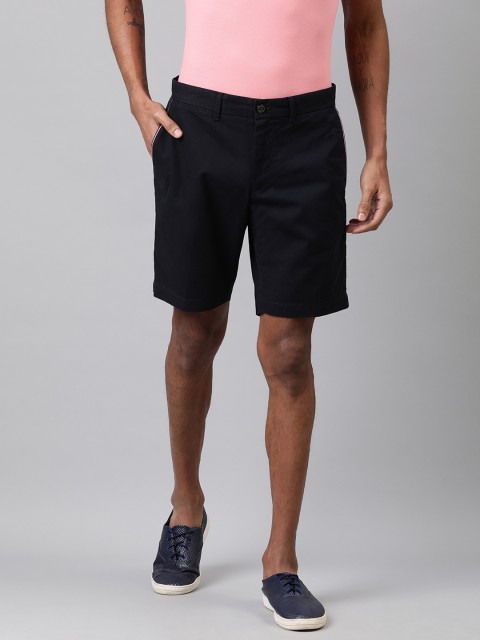 

Tommy Hilfiger Men Navy Blue Solid Regular Fit Chino Shorts