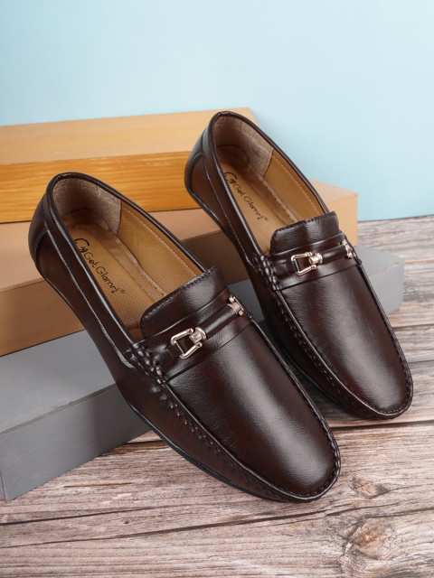 

Get Glamr Men Brown Loafers