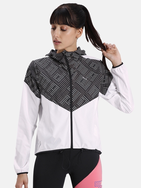 

Puma Women White Colourblocked Last Lap Hooded Jacket