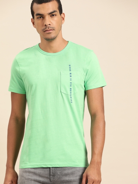 

United Colors of Benetton Men Green Solid Round Neck T-shirt