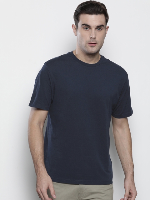

Marks & Spencer Men Navy Blue Solid Round Neck T-shirt