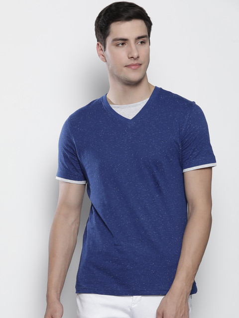 

Marks & Spencer Men Blue Slim Fit Self Design Round Neck T-shirt
