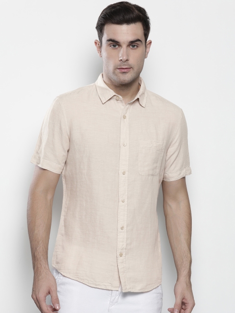 

Marks & Spencer Men Beige Relaxed Regular Fit Solid Casual Shirt