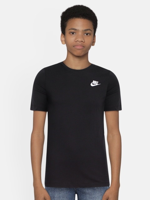 

Nike Boys Black NSW EMB FUTURA Solid Pure Cotton Round Neck T-shirt