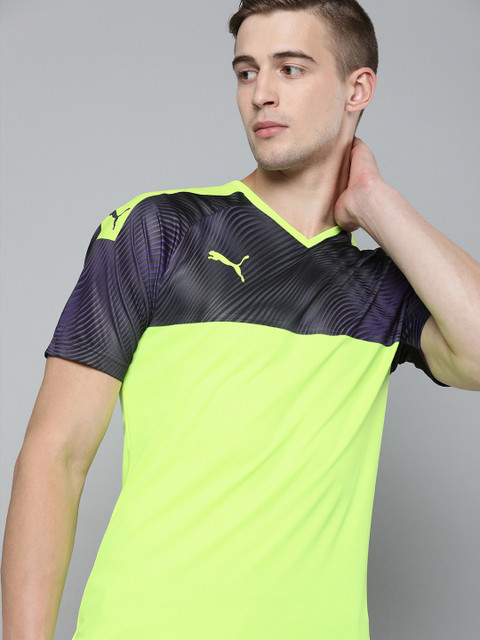 

Puma Men Fluorescent Green & Black Slim Fit CUP Drycell Colourblocked V-Neck T-shirt